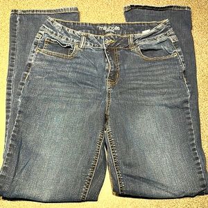 Maurices mid-rise, size 10 reg jeans